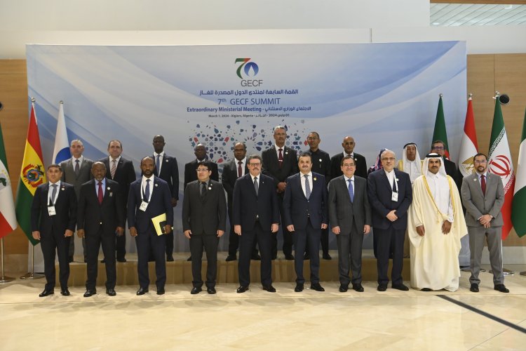 نيابة عن الرئيس السيسي .. «الملا» يلقي كلمة مصر أمام قمة رؤساء الدول المصدرة للغاز غدا