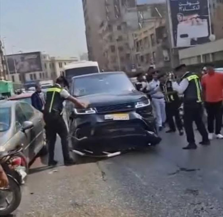 بسبب سيارته الـ«رينج روفر».. سائح كويتي يتسبب في حادث أعلى كوبري أكتوبر