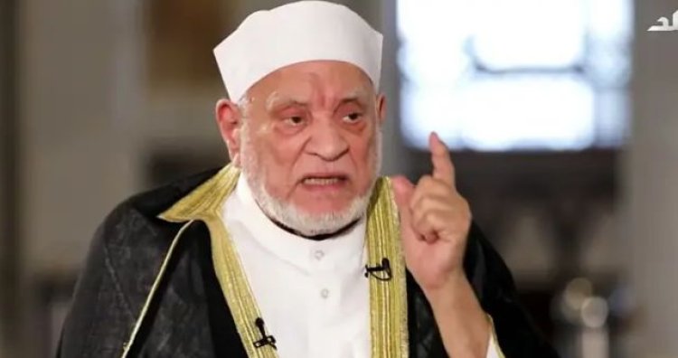 وصول جثمان الدكتور أحمد عمر هاشم إلى الجامع الأزهر استعدادًا للصلاة عليه