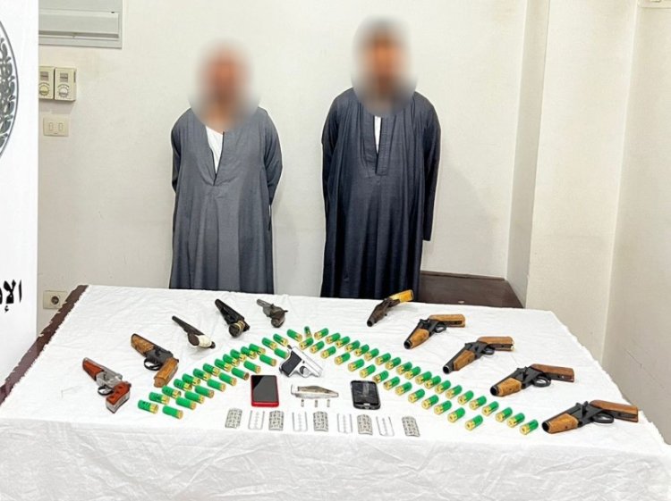 سقوط 4 عناصر إجرامية بحوزتهم 35 فرد خرطوش وطبنجة  في البحيرة والمنيا